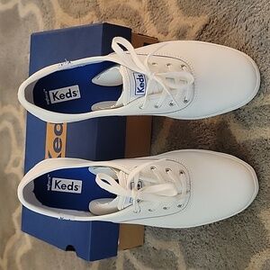 new, in box, Keds Champion White leather sneaker Womens 8M